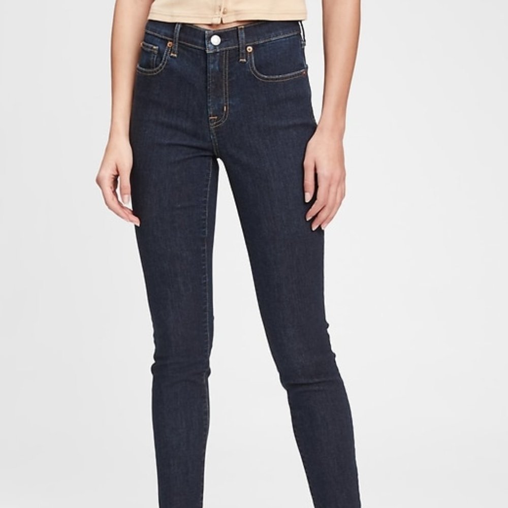 Gap Mid Rise True Skinny Jeans With Washwell